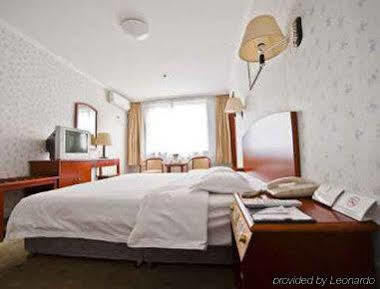 Super 8 Hotel Xian Da Yan Ta Extérieur photo